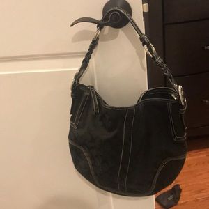 Authentic Coach shoulder bag. Great condition.